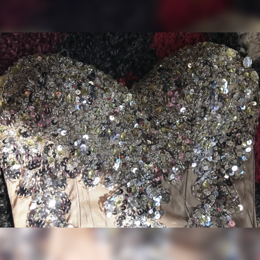 PROM Dress!! - Picture 4 of 6